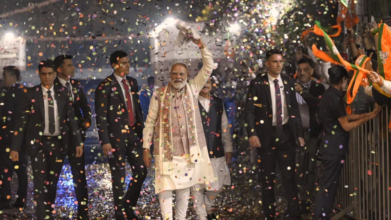 PM Modi's gamcha greeting as BJP celebrates NDA's giant Bihar win