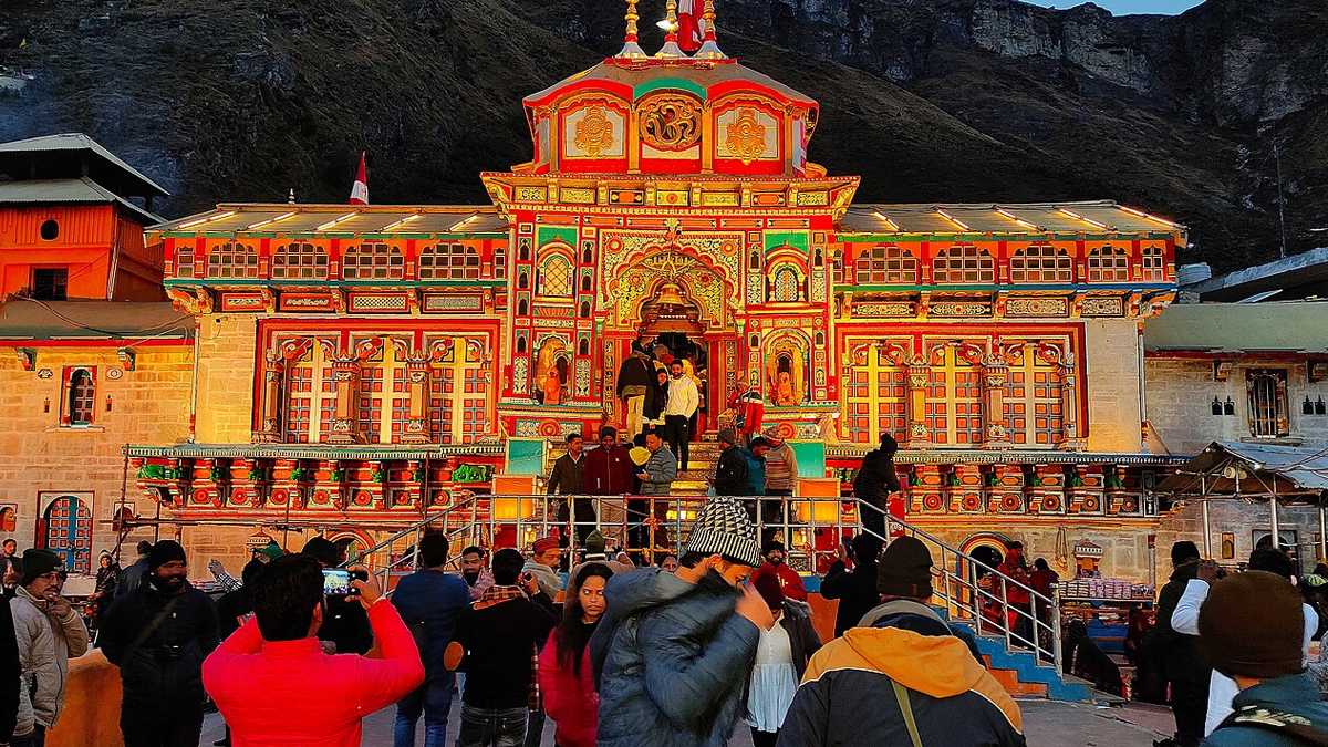 बदरीनाथ कपाट खुलने की प्रक्रिया