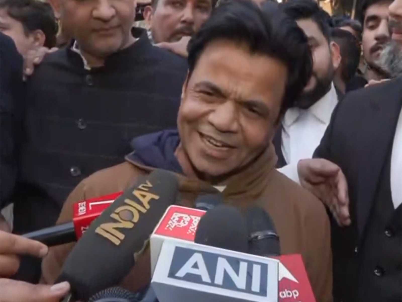 Rajpal Yadav released from jail News In Hindi: बॉलीवुड के दिग्गज कॉमेडियन और अभिनेता राजपाल यादव के लिए राहत भरी खबर आई है।