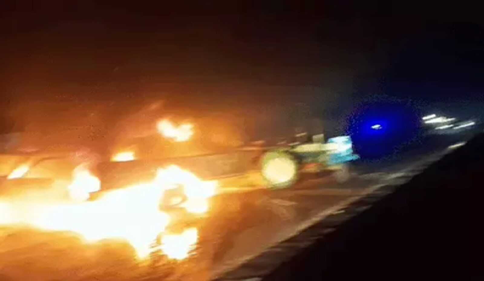 Haridwar road accident News: हरिद्वार, 9 मार्च 2026: धर्मनगरी हरिद्वार के पास देहरादून-हरिद्वार राष्ट्रीय राजमार्ग पर रविवार देर रात एक रोंगटे खड़े कर देने वाला हादसा सामने आया है।