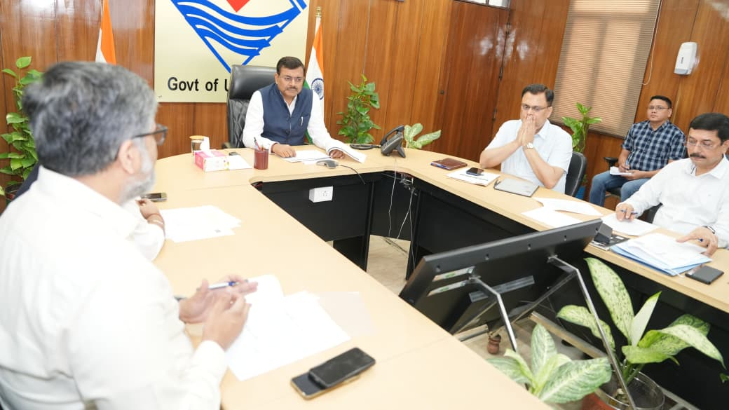 UttaraKhand News:उत्तराखंड में स्वच्छता क्रांति: मुख्य सचिव ने स्वच्छ भारत मिशन (2.0) की समीक्षा में दिए 'कंप्लीट मैकेनिज्म' के निर्देश
