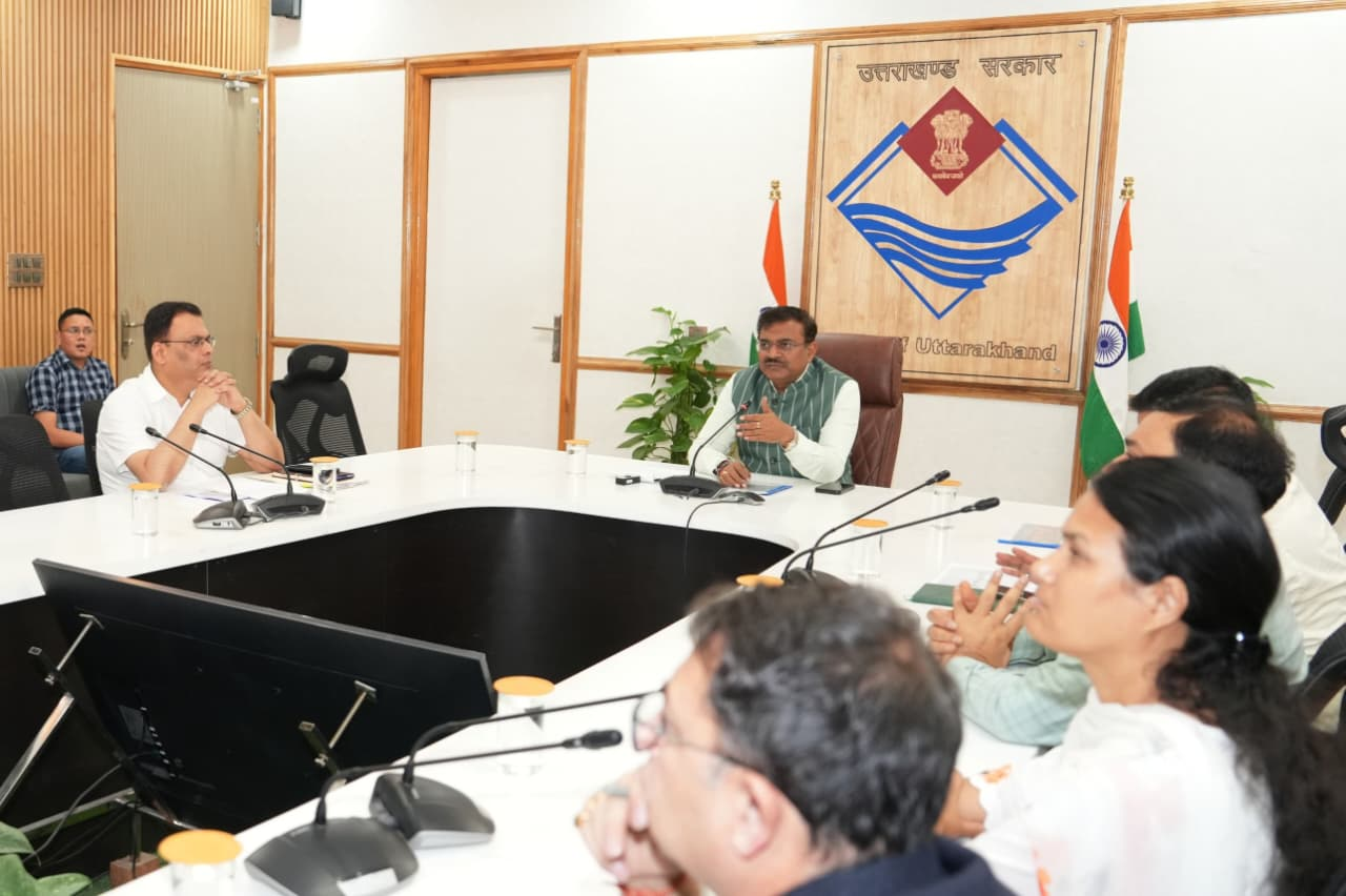Kumbh Mela 2027 News: मुख्य सचिव ने की कुम्भ मेला 2027 की तैयारियों की समीक्षा, निर्माण कार्यों के शासनादेश में देरी पर जताई नाराजगी