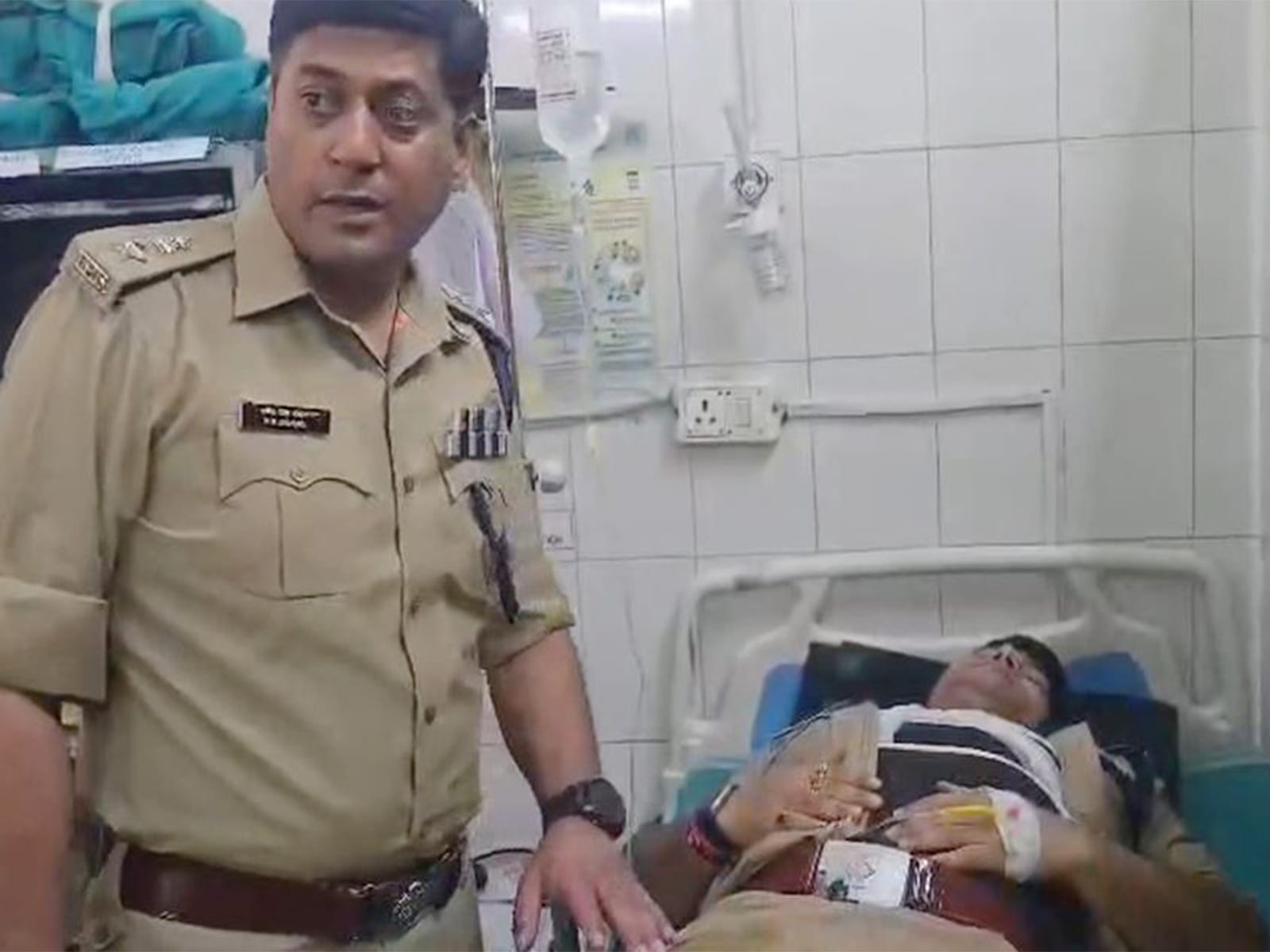 Dehradun News: देहरादून में लूट की वारदात को अंजाम देकर भाग रहे बदमाशों और पुलिस में मुठभेड़, एक बदमाश ढेर