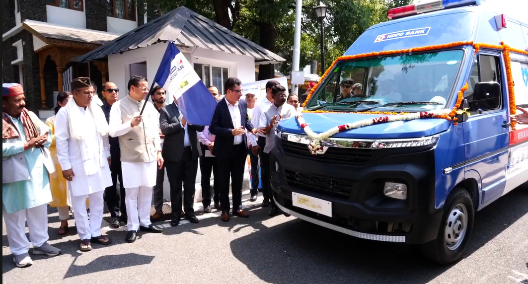 Uttarakhand Ambulance Service News: पर्वतीय क्षेत्रों में मजबूत होंगी स्वास्थ्य सेवाएं, मुख्यमंत्री पुष्कर सिंह धामी ने चार अत्याधुनिक एम्बुलेंस को किया रवाना