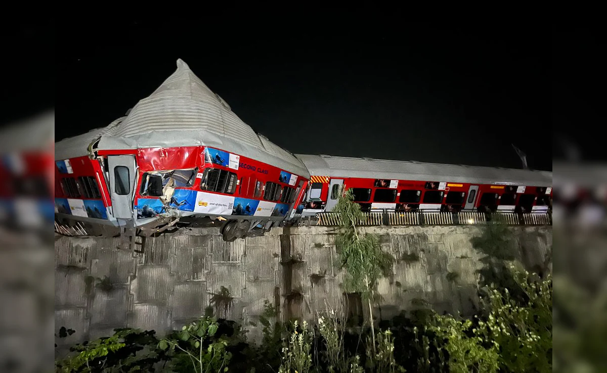 Rishikesh Train Accident News: ऋषिकेश के योगनगरी रेलवे स्टेशन पर बड़ा हादसा, शंटिंग के दौरान अनियंत्रित हुई उज्जैनी एक्सप्रेस