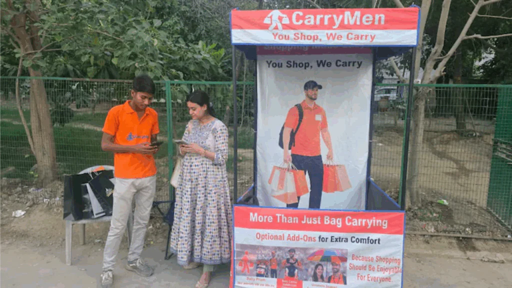 CarryMen Shopping Assistance Service Delhi: दिल्ली के बाजारों में नई अनूठी सर्विस, अब शॉपिंग बैग उठाने के लिए किराये पर मिलेंगे 'शॉपिंग कूरियर'