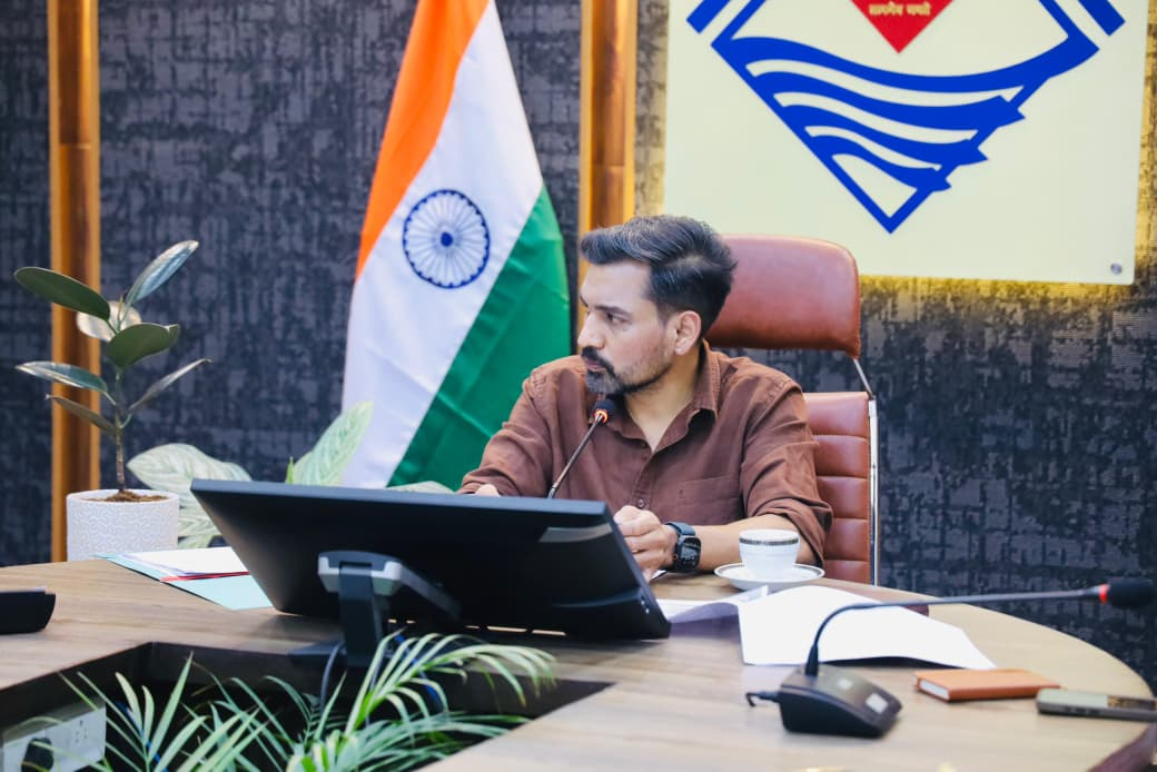 Dehradun News: देहरादून जिला प्रशासन की संवेदनशील पहल, गंभीर बीमारियों से जूझ रहे बच्चों को मिलेगा निःशुल्क इलाज