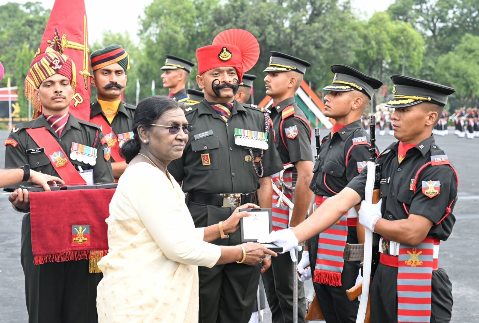 Dehradun IMA Parade News: IMA POP, राष्ट्रपति ने ली सलामी, देश को मिले 481 लेफ्टिनेंट