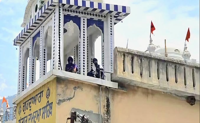 Uttarakhand Nihang Sikh News: रुद्रप्रयाग में विवाद के बाद निहंग सिखों ने किया गुरुद्वारे पर कब्जा, जानें क्या मामला