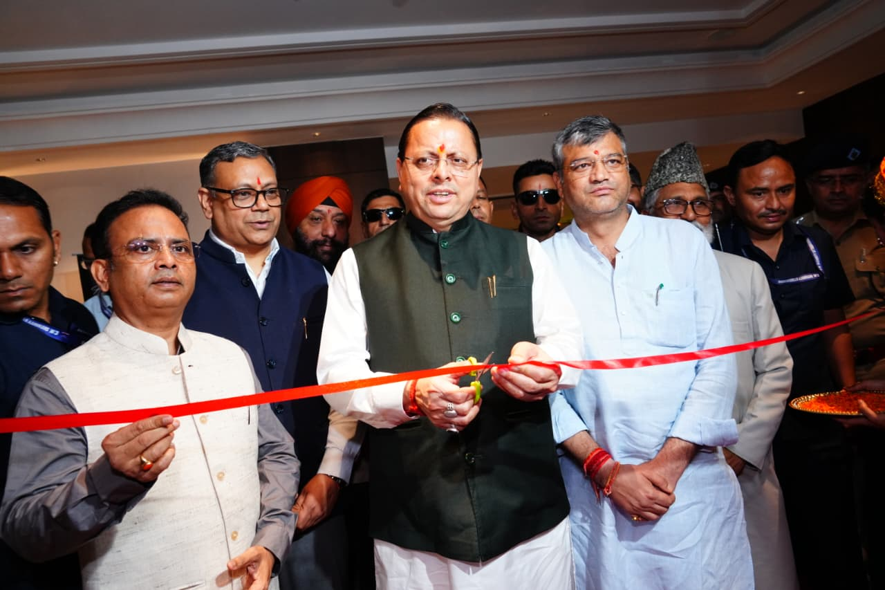 Uttarakhand News: सिंगल-यूज़ प्लास्टिक के विरुद्ध जनभागीदारी से चलाना होगा प्रभावी अभियान : मुख्यमंत्री