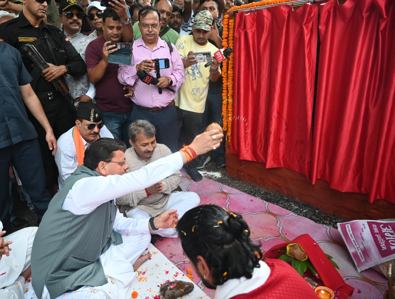 photo- CM Dhami Inaugurates Dhangadhi Bridge