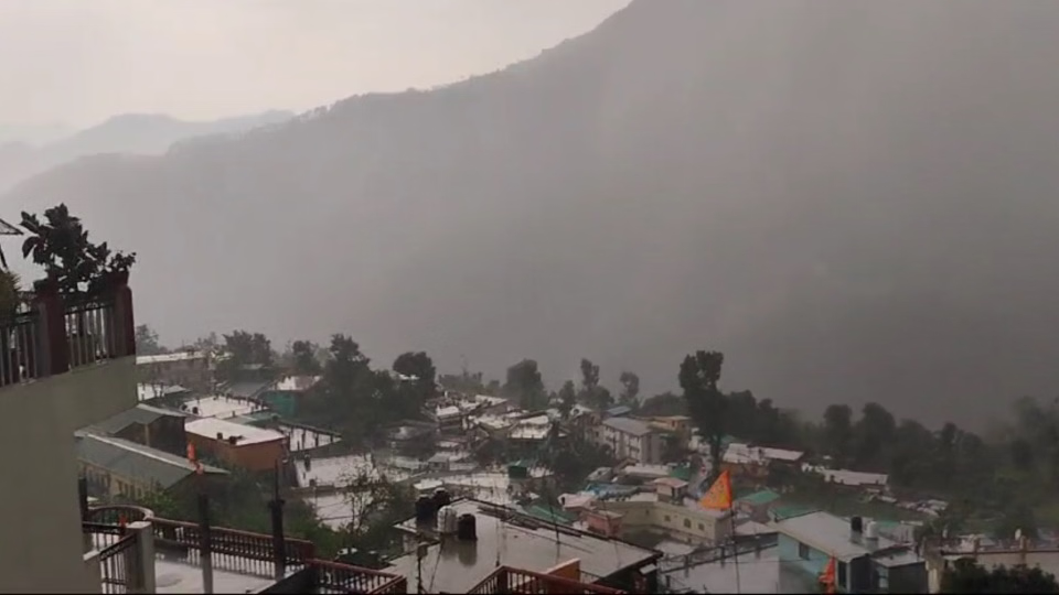 Uttarakhand Monsoon: उत्तराखंड में मानसून की दस्तक,173 मुख्य व ग्रामीण सड़कें बंद