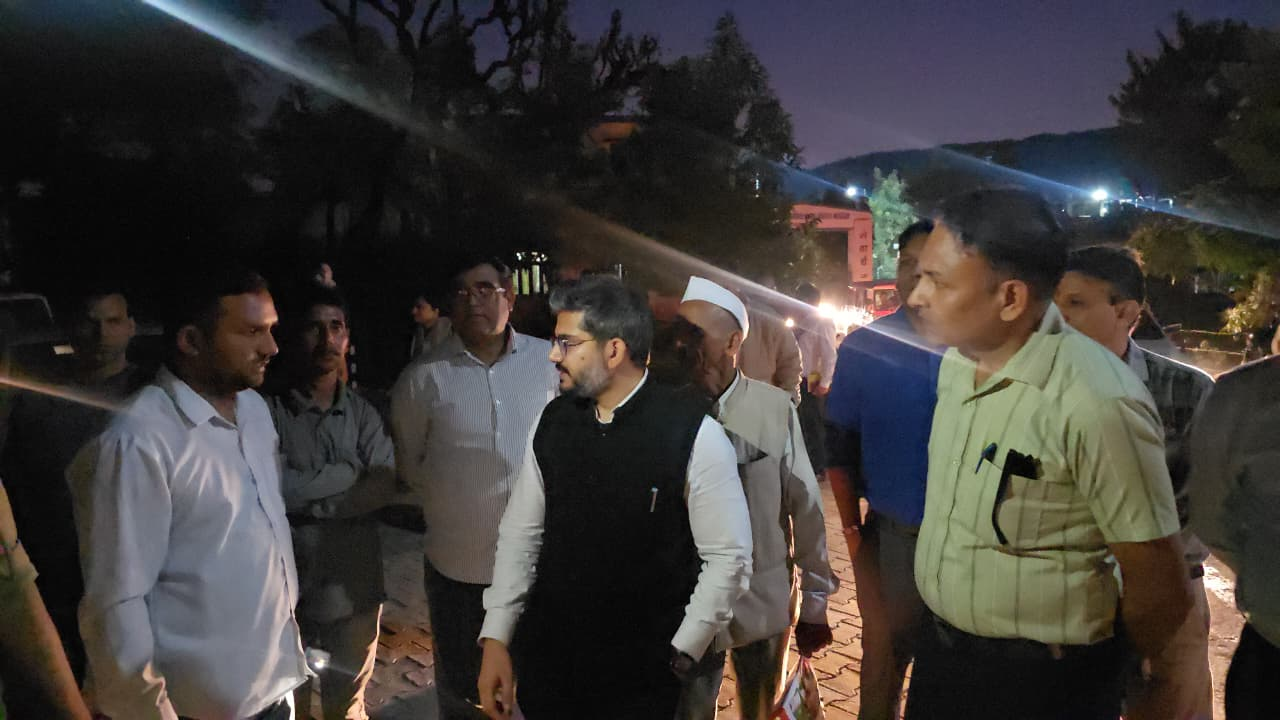 Dehradun News: देहरादून जिला प्रशासन की अनूठी पहल, ‘रात्रि चौपाल’ शुरू