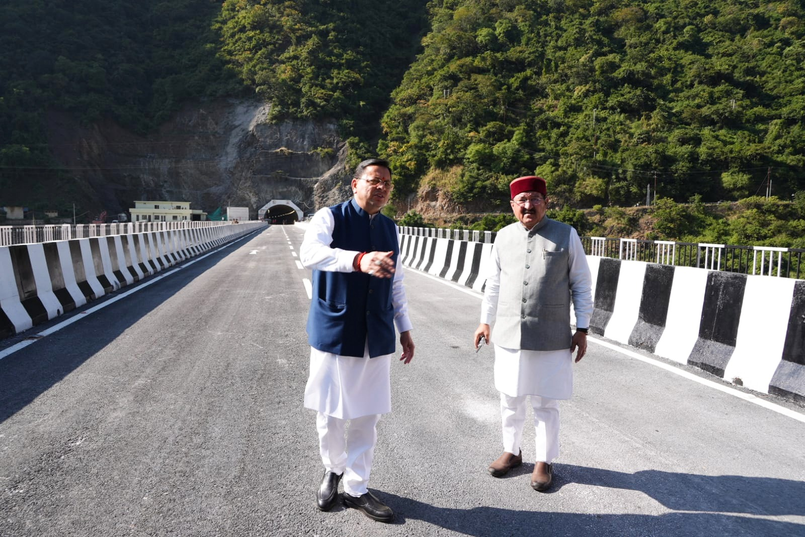 Uttarakhand News: मुख्यमंत्री ने रुद्रप्रयाग में पुल-सुरंग परियोजना और संगम लाइब्रेरी का किया अवलोकन