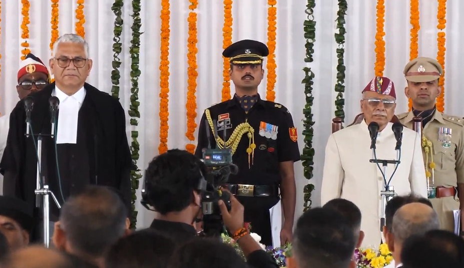 Dhal Singh Bisen Oath Ceremony: उत्तराखंड के नए राज्यपाल बने ढाल सिंह बिसेन