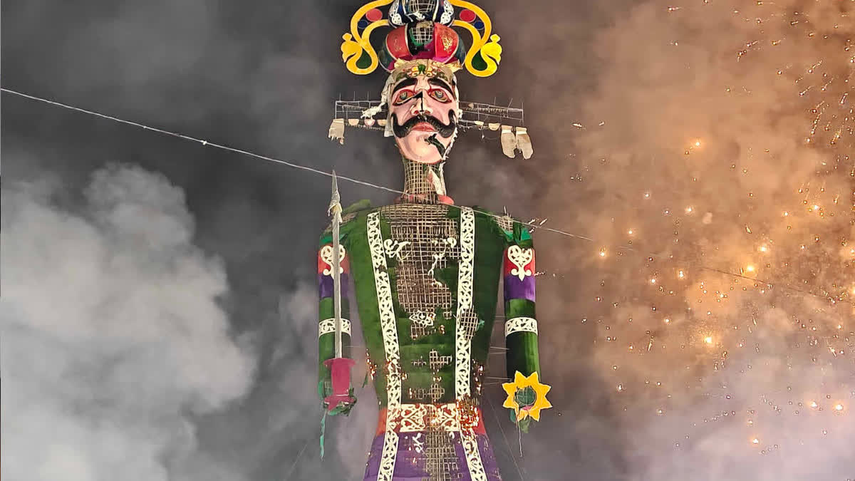 Dussehra: दशहरा क्यों मनाया जाता है? जानिए इतिहास, धार्मिक महत्व और परंपराएं